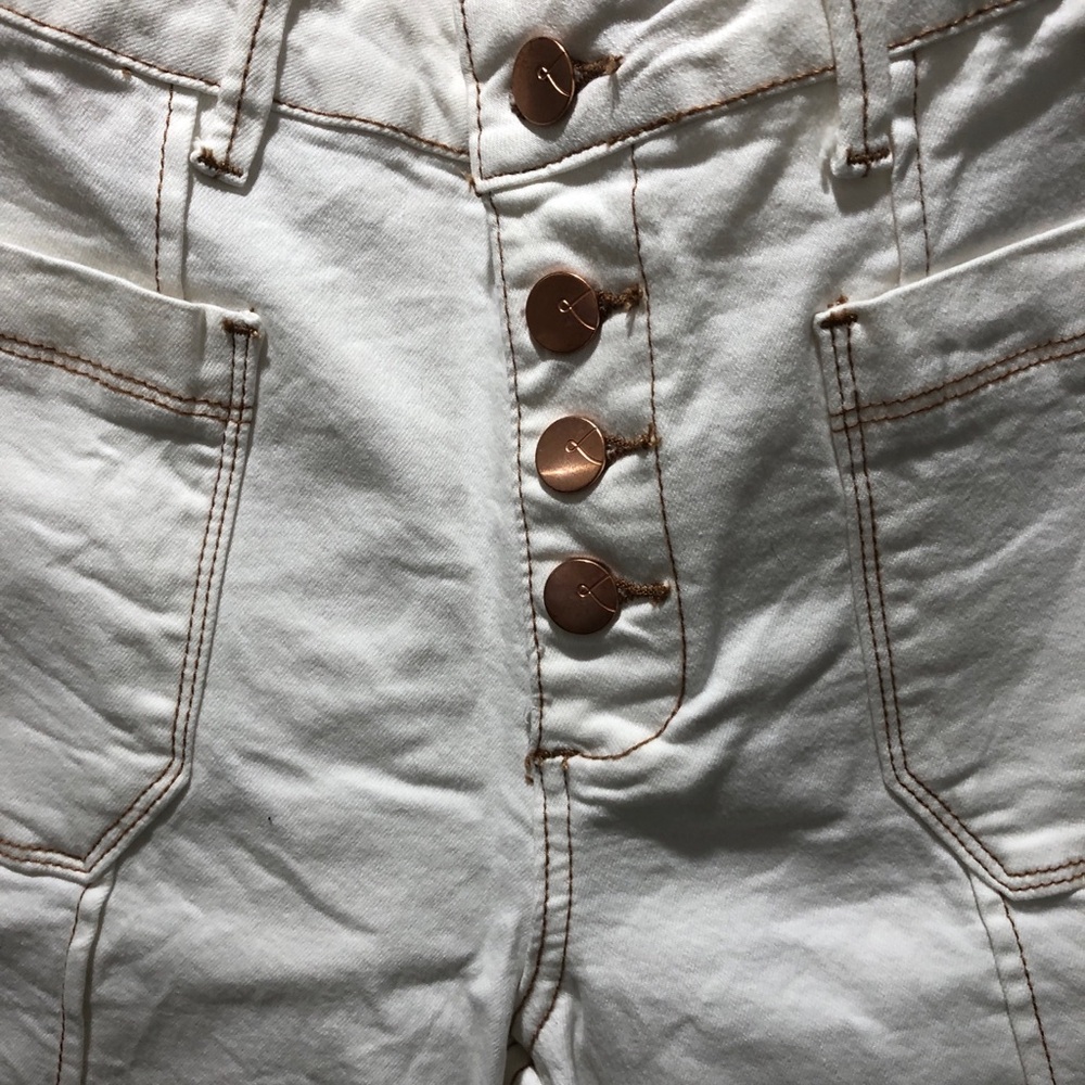 EUC Women’s Lola Jeans Capris